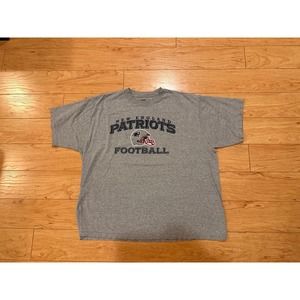 Vintage New England Patriots T-Shirt XL Gray Men Reebok Short Sleeve Tee NFL